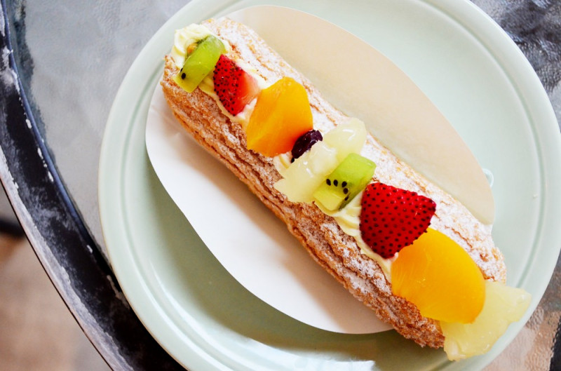 台中甜點_幸福烘焙│公益路甜點推薦，下午茶首選，法式閃電泡芙！