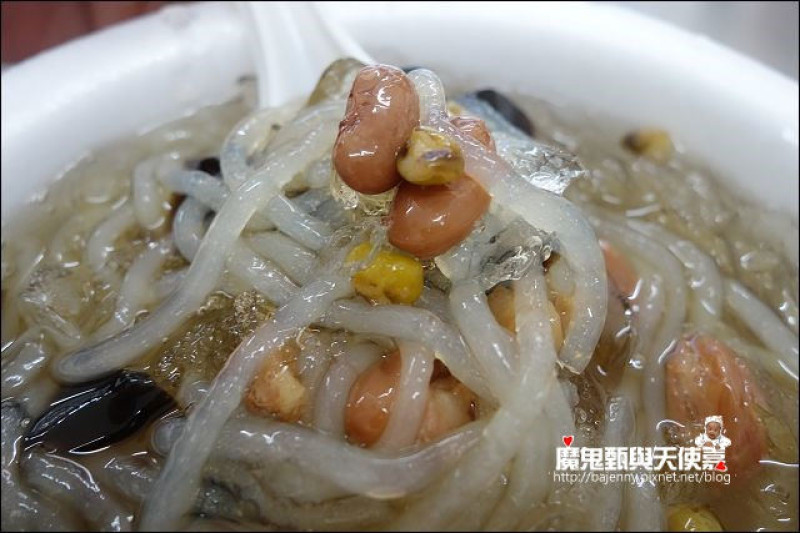 《捷運中和新蘆線/迴龍站美食》新莊龍安粉條冰．斗南米糕甲~南新莊夏日輕食午餐加消暑冰品