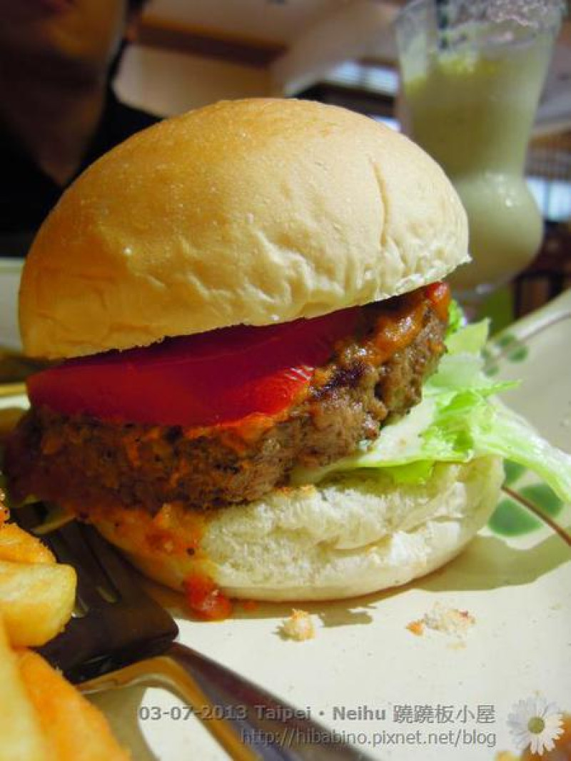 [食記] 台北‧內湖 西湖站‧蹺蹺板小屋 Seesaw Huts