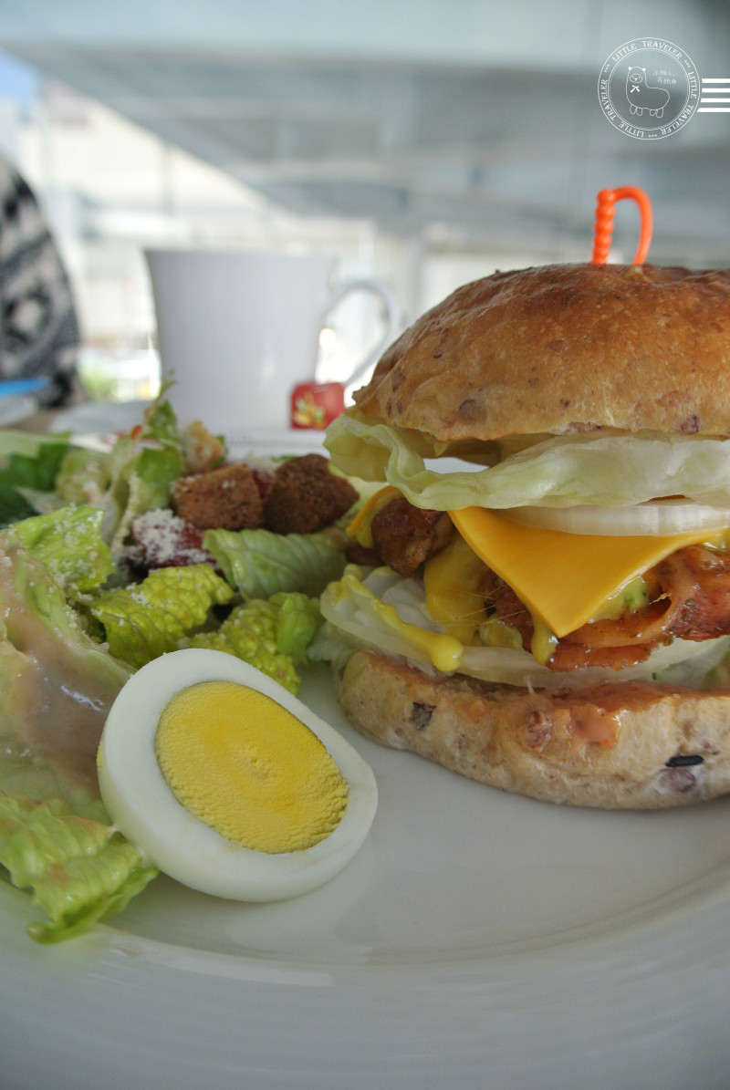 台中 西屯區。koko nana -設計感絕佳 階梯座位