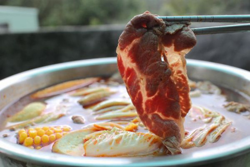 【台北市】頂級牛小排超值外帶禮盒帶回家暖呼呼過冬-滿堂紅