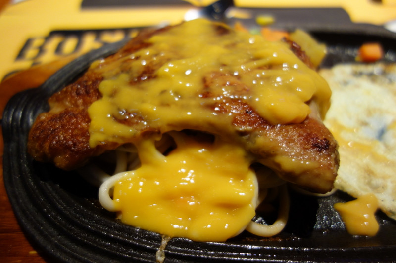 推薦好吃的平價牛排 角頭炙燒牛排(公館店) 