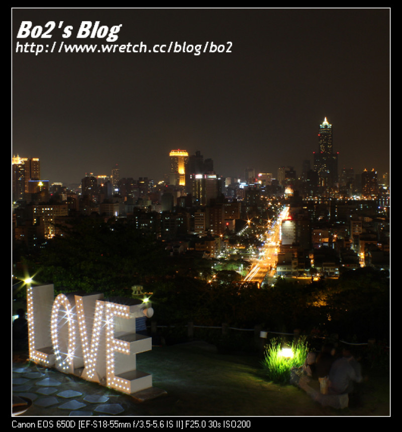 
高雄.鼓山-忠烈祠LOVE觀景台絕美夜景
