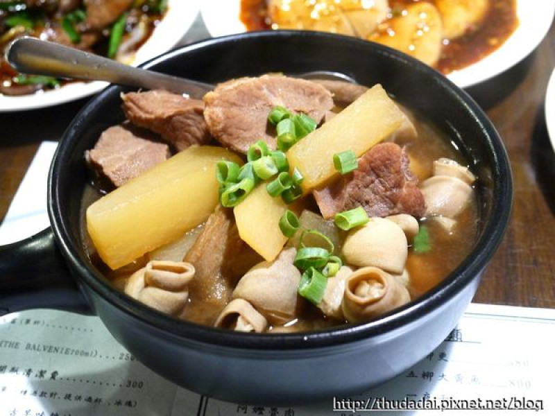 [賣造食記] 台北中山－My灶~80元的滷肉飯和司旅比一比