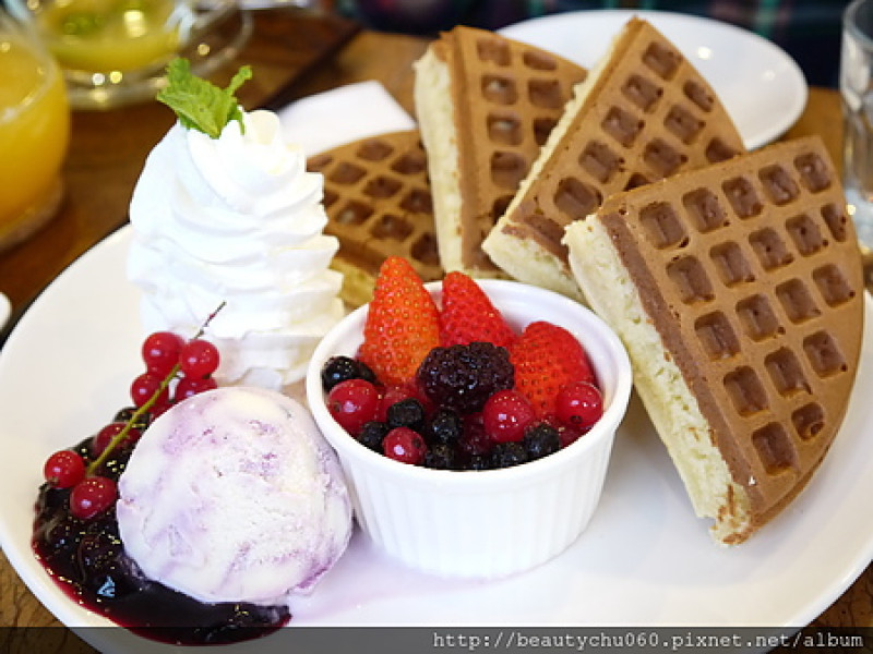 台北‧師大‧路燈咖啡~一個與朋友午茶約會的好地方!!