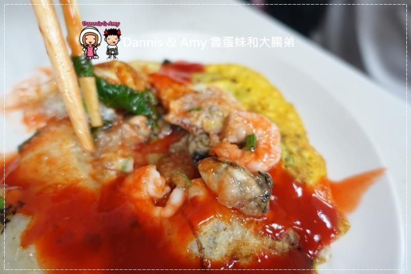《新竹車站美食》楊家意麵蚵仔煎 ~平價好吃外加搬家N次的50年老店~推薦好喝的豬心湯︱ （附影片）