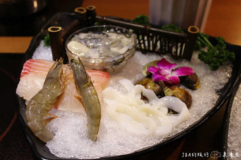 【台北/捷運忠孝復興】筷鍋--蔬果湯頭&水果沾醬，兼顧美味與健康!!