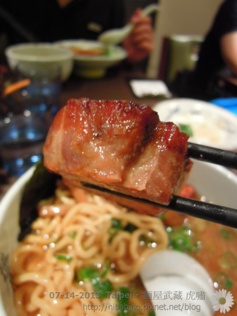 [食記] 台北‧東區 又一日本進軍台灣之拉麵 麵屋武藏‧虎嘯白虎拉麵