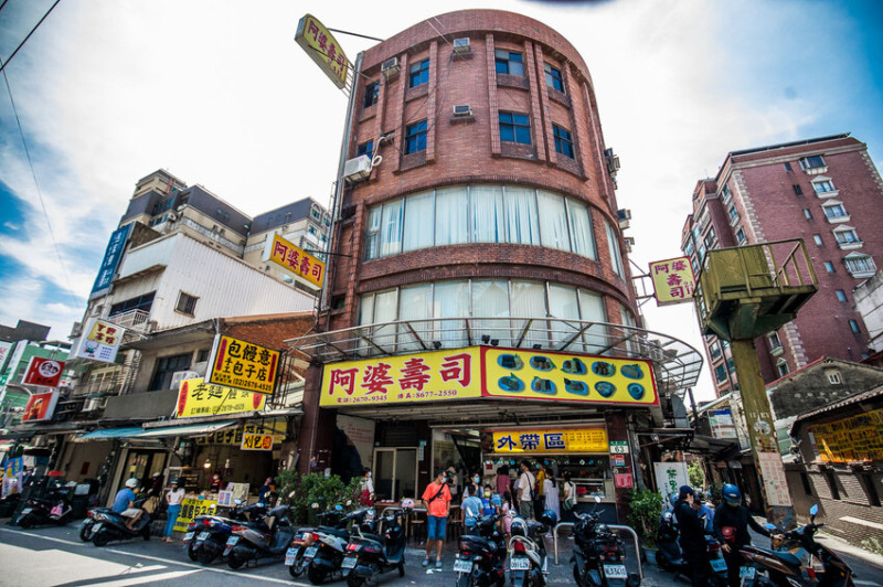 新北市鶯歌區阿婆壽司｜賣壽司賣到起蓋大樓！24小時營業的壽司名店