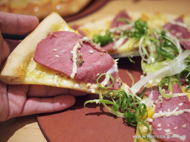 【食記】環境不錯!聚餐歡樂的好所在…只是口味與餐點有些小瑕疵?! @ 新竹東區-PizzaHut必勝客氛享屋