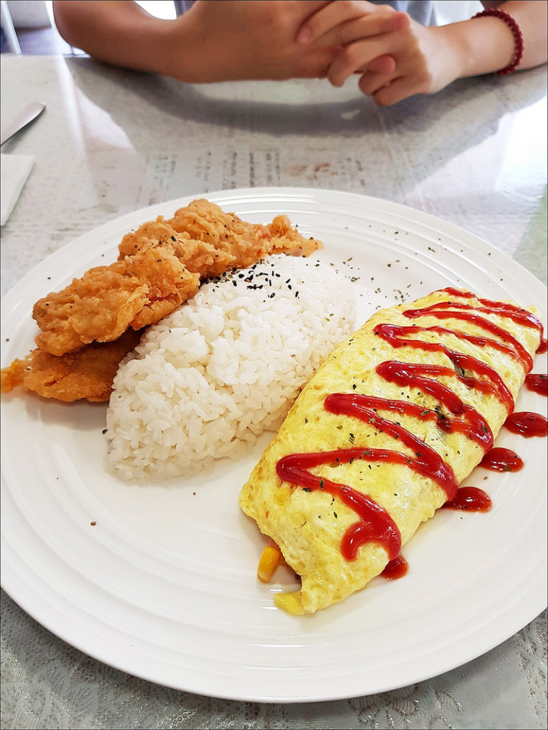 [台中] 祕密廚房 台中平價早午餐 有義大利麵有簡餐通通都不貴
