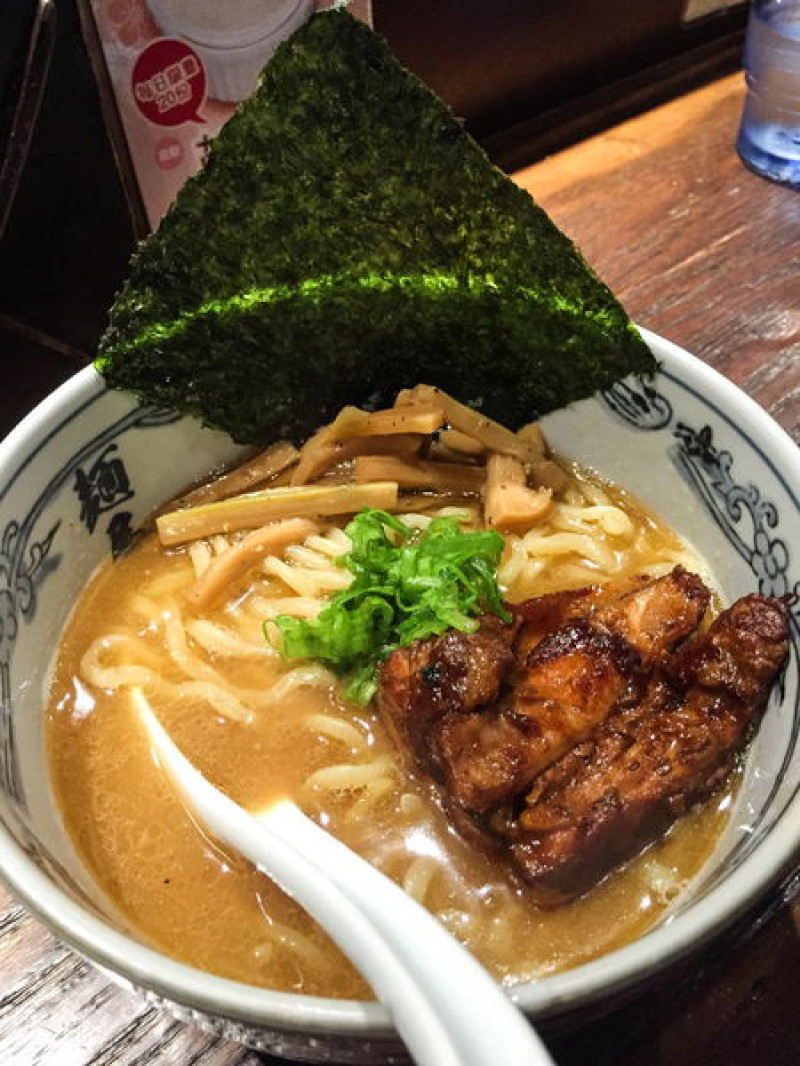 麵屋武藏 神山 - 麵條夠硬叉燒不賴