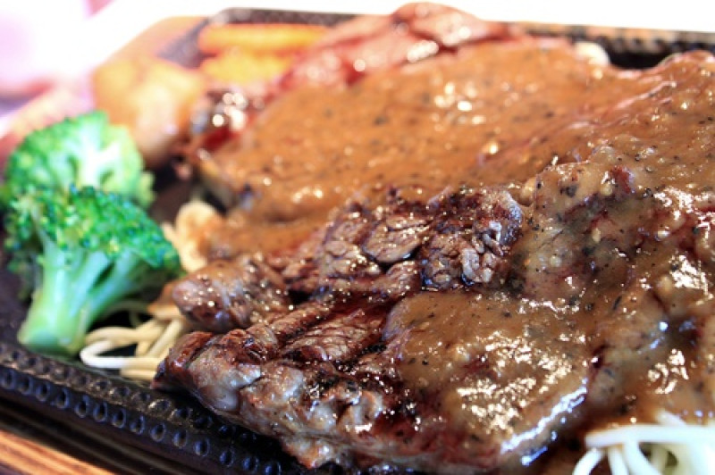 ＊食記－赤鬼牛排