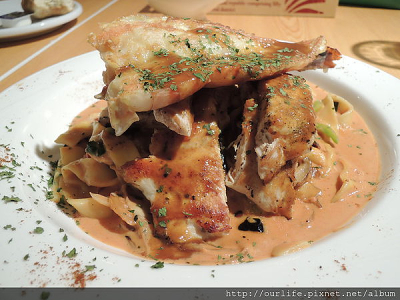 台北．馬修連恩也愛吃的美式餐廳@Focus Kitchen(+wifi)