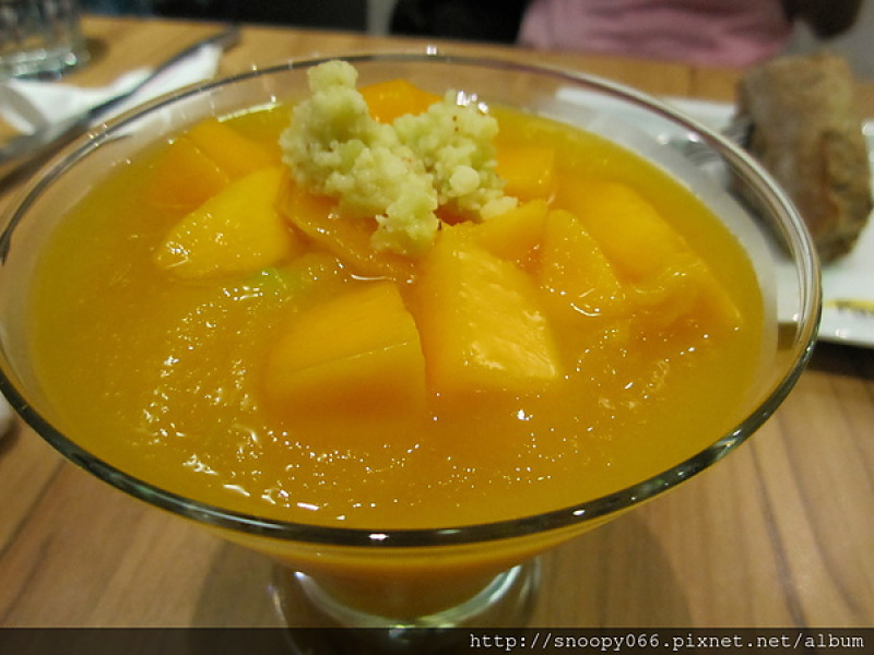 （大安區/捷運東門站/永康街）比利時連鎖咖啡店之Panos漢方堡店