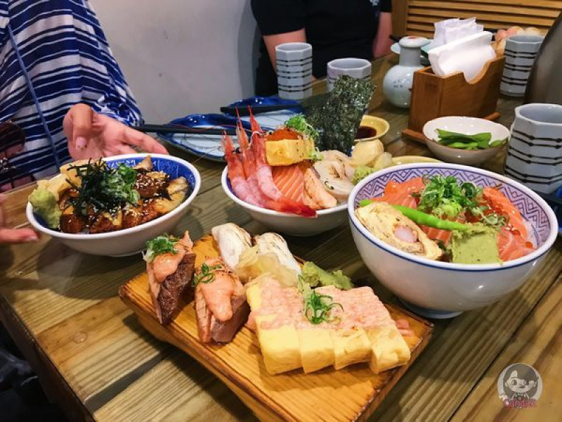 [食記/新北中和]二男小家料理 堪比小六食堂 新北市CP值破表之日式料理之最 排到天荒地老