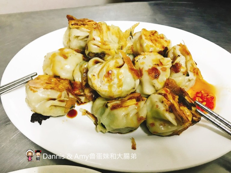 《竹東早餐推薦》阿胖豆漿。平價銅板美食。推薦福州包搭配豆漿組合 ︱（影片） - Dannis & Amy魯蛋妹和大腸弟