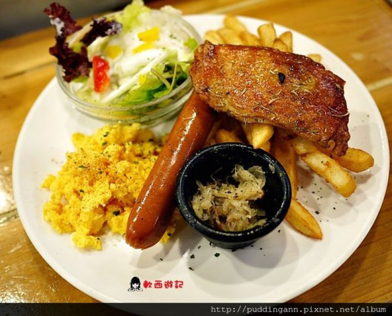 [食記]台北善導寺站 登打士街 Dundas St. Mini(台北店) 麵包吃到飽早午餐店 *有WIFI 附菜單* 選擇多多 免服務費 義大利麵/早午餐/燉飯/飲品/下午茶 淡水總店/台北MINI分