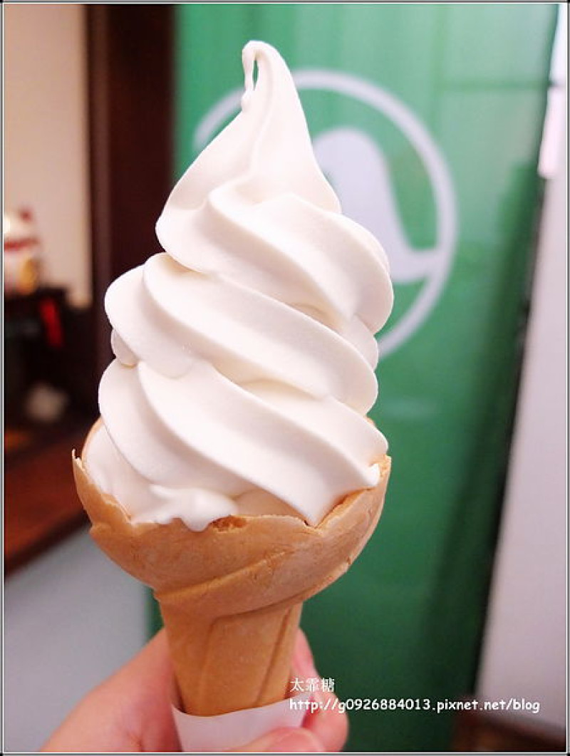 【台北市】東區。白鬍子 - Milk Beard 鮮奶霜淇淋專賣店。獨特又好吃的的*威士忌蜂蜜口味霜淇淋*