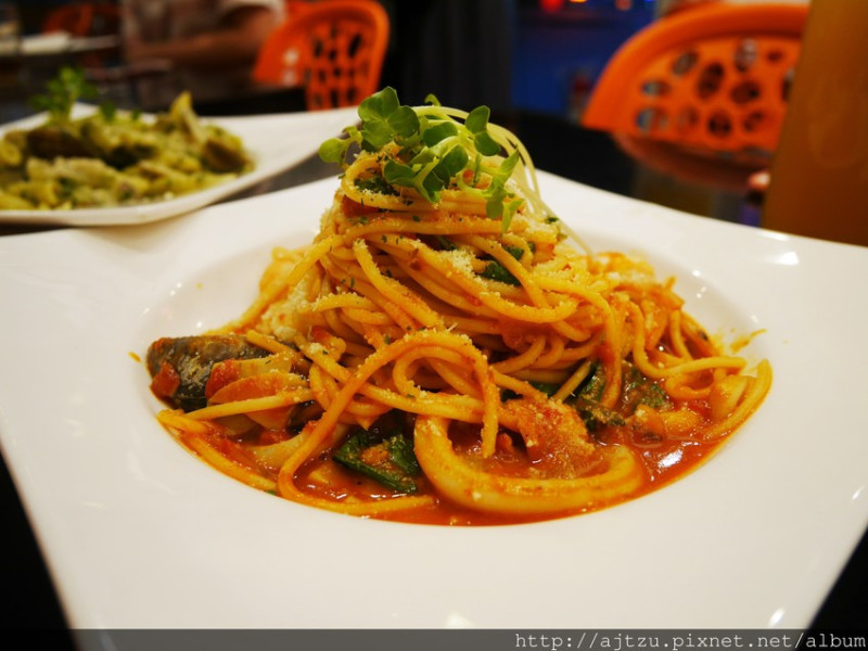 【食記】喔啦義大利麵 // 高cp值平價義大利麵！   ＠捷運中山國中站