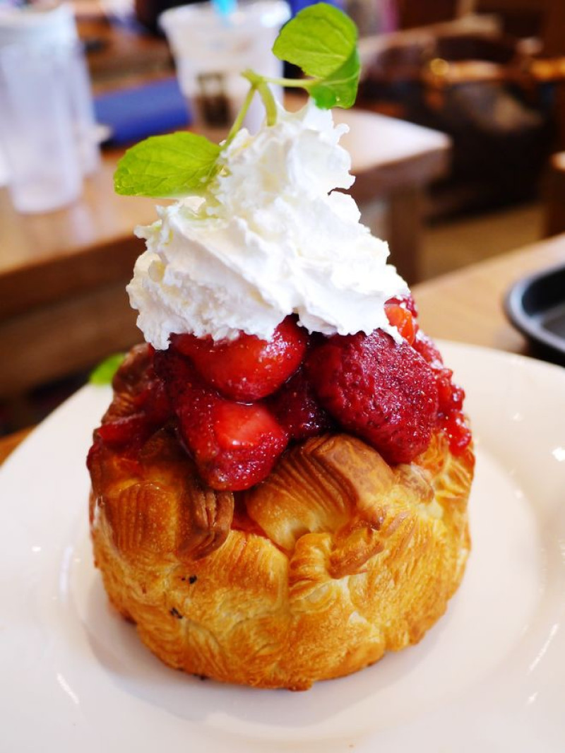 【高雄】Caffe bene 巨蛋店 韓國首爾咖啡店來台‧超韓風夢幻咖啡店♥♥♥