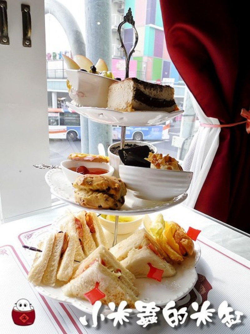 【捷運西門站｜西門町下午茶】Alice Is Coming 來自愛麗絲~愛麗絲的奇幻夢想世界♥