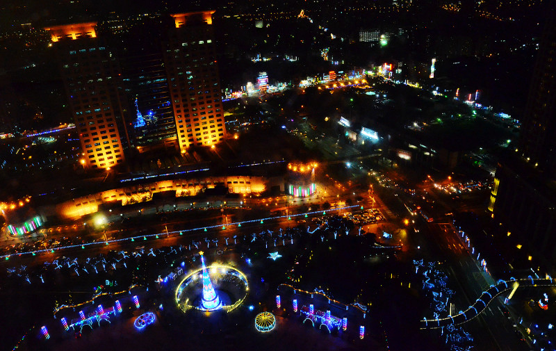 2013 新北市歡樂耶誕城 ( 光 の 序曲 )