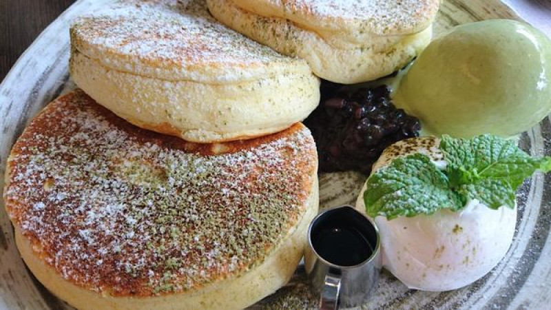 【台中】等待再久也值得 鬆軟綿密的厚鬆餅 『小豚手作輕食』