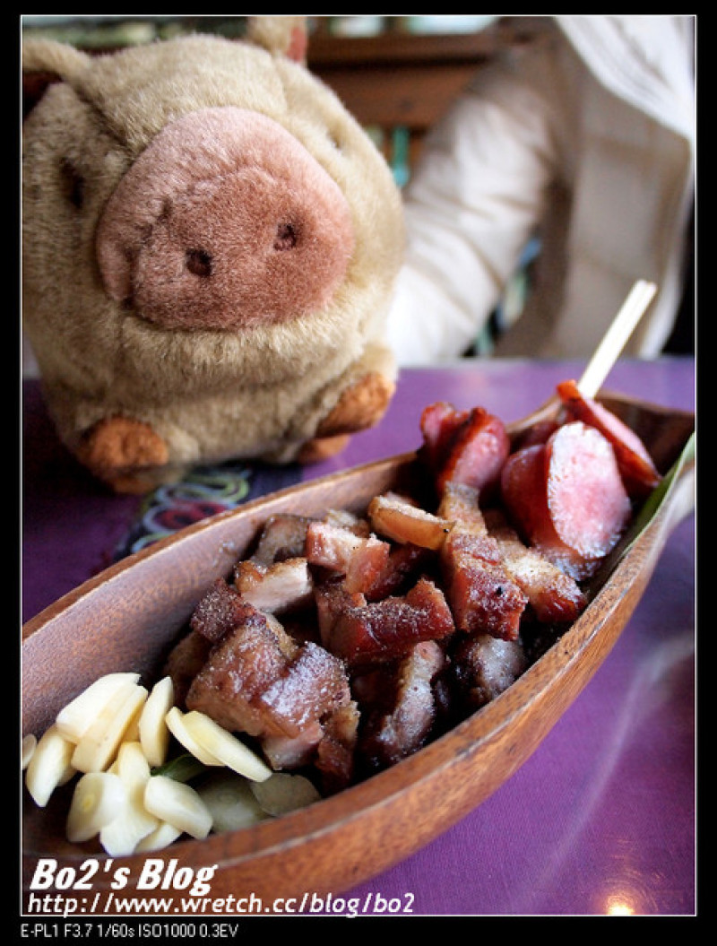 嘉義.阿里山-游芭絲獨特美味的鄒族風味餐(山美通往達那伊谷方向)