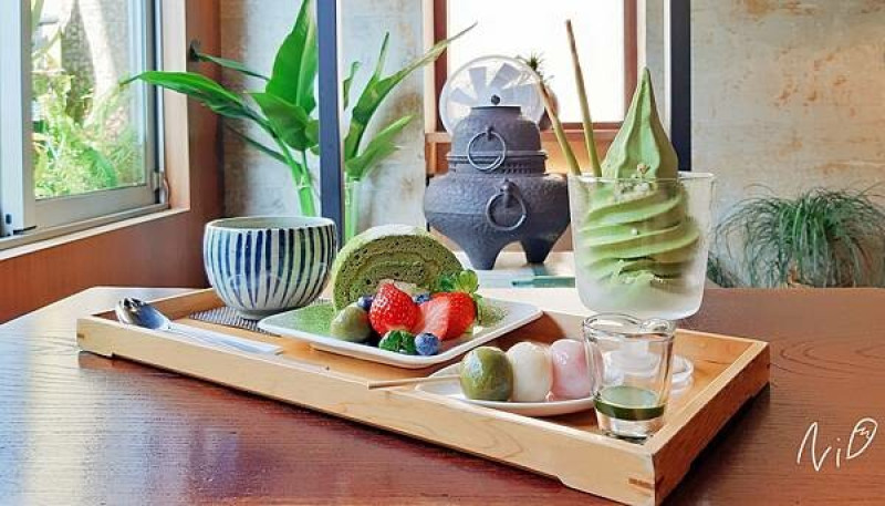[台南中西區]花見宇治抹茶甘味処。抹茶霜淇淋。抹茶生乳捲。室內佈景超美。