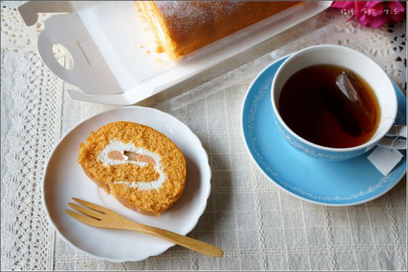 [試吃]滿滿野菜的健康概念甜點 - 菠啾花園．菠啾蕃茄乳酪蛋糕捲【蛋糕甜點推薦】