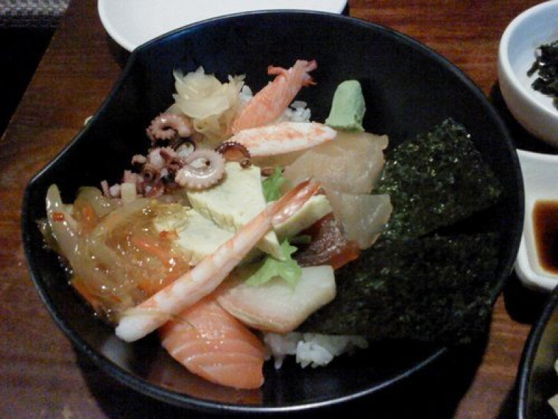 助壽司Sukesushi-鼎中路753之36號