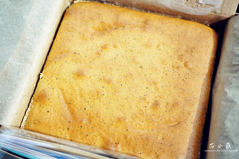 空中的魚乳酪蛋糕。南投魚池必買伴手禮，超人氣乳酪蛋糕提前預定比較保險，綿密的阿薩姆紅茶乳酪，日月潭紅茶與乳酪相遇的奇妙滋味!