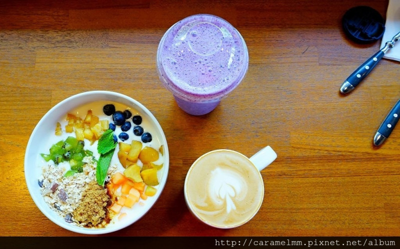 【台北內湖】覺旅咖啡(陽光店) DIY創意手作料理 自己的披薩自己做 邊吃邊玩 不限時間 西湖捷運站