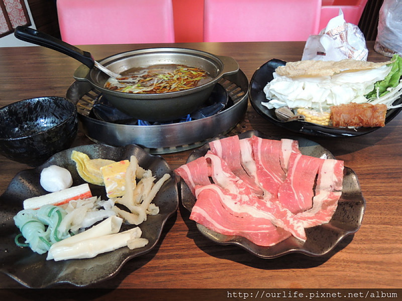 台中．會麻也會辣的250元麻辣鍋特餐@麻辣人家(+wifi)