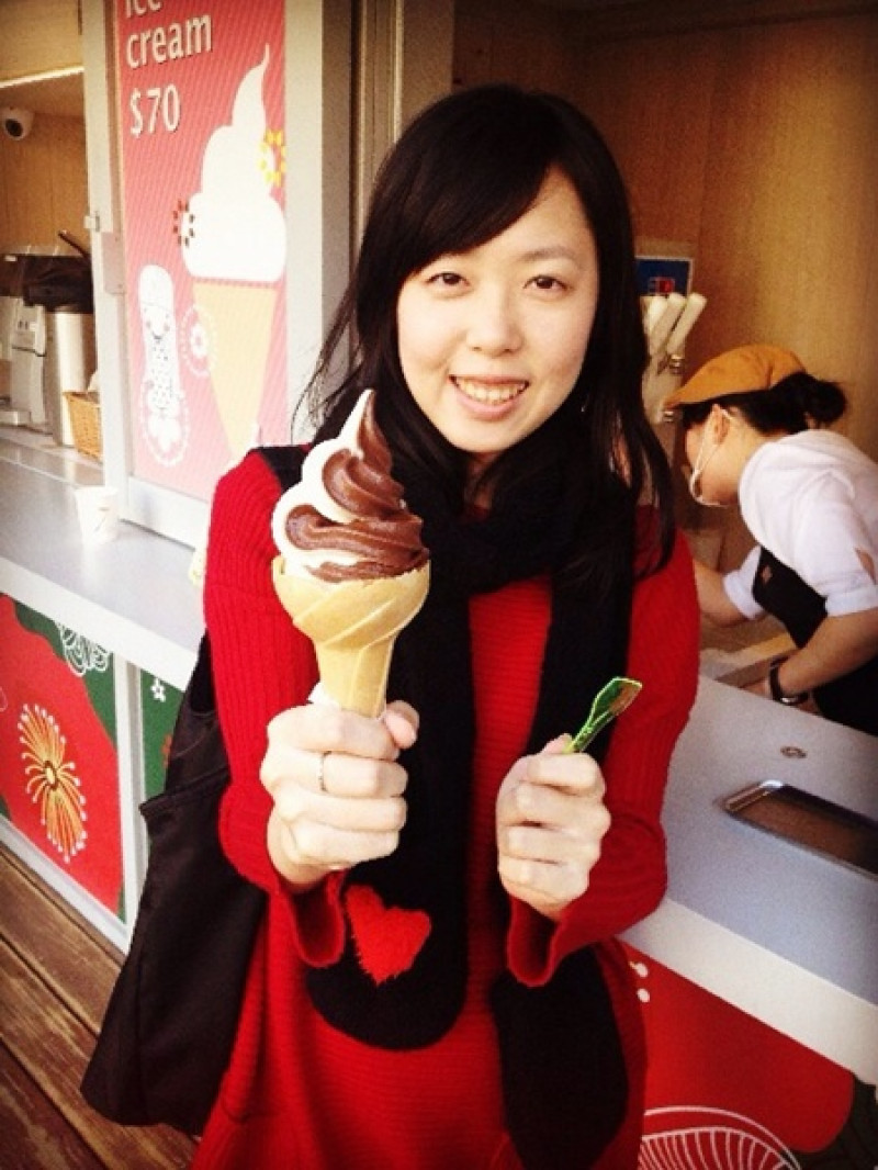 七個小日子-7 days@限時特價17元的冰淇淋好威阿 其實是戚風蛋糕專賣店 