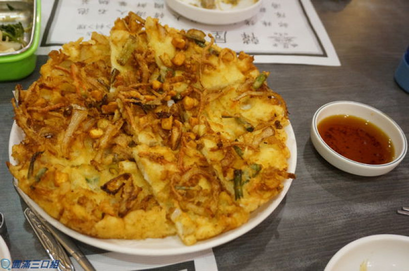 【食記】高雄鳳山_韓屋里 韓食家常料理 文山總店 @在巷弄裡頭的大空間 來一場與韓式料理的對話吧