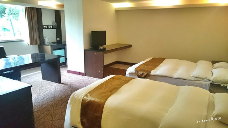 ★台中東區★近台中火車站【企業家大飯店】氣派古典系/貼心服務。