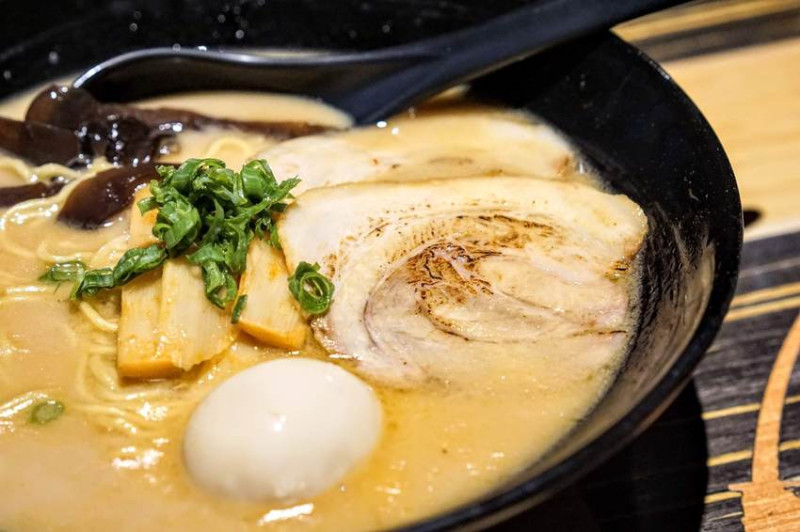 【台中 麵屋虎徹。武士風格麵屋／大食怪最愛免費續麵／逢甲人氣日式拉麵】西屯店