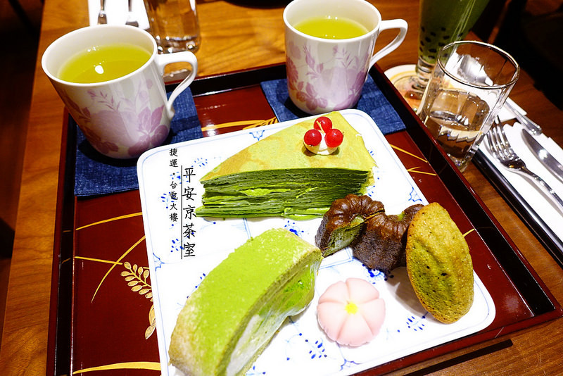 【台北甜點】平安京茶室‧抹茶控必吃！大推～超濃郁抹茶千層派，抹到你心裡！│師大甜點│台北抹茶│