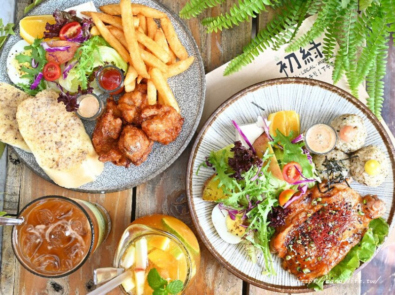 初綠餐廳｜隱身在都市中的老洋房早午餐，裝潢美美的，餐點也好好吃～