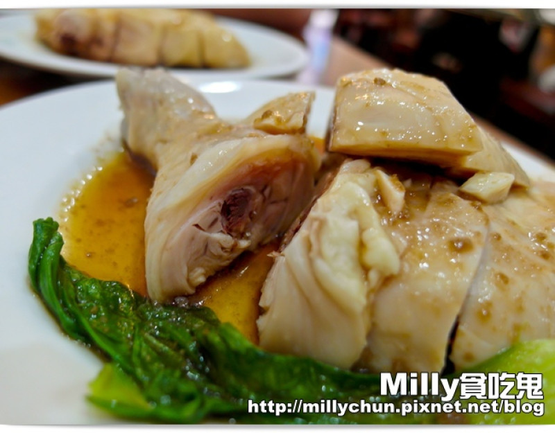 ◆高雄。新興區。美食推薦◆海倫海南雞飯～冰涼雞肉好彈牙.道地新加坡好味道