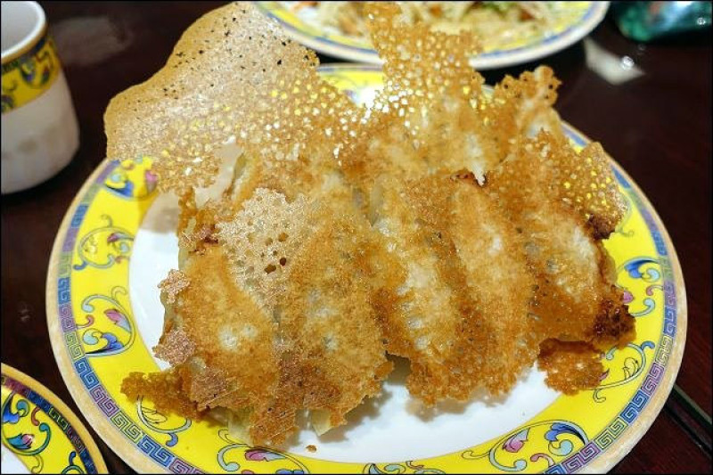 《小姑食記/捷運板南線/忠孝敦化站美食》東區巷弄美食~老北京小吃．餡老滿