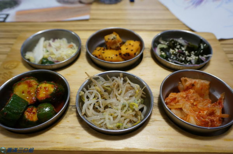 【食記】台中西區_BANNCHAN 飯饌韓式料理餐廳@來來來來來來 六小福的小菜來試試 冷呼呼的當下就是配韓味