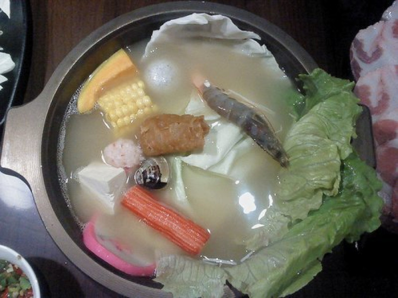 麻辣婆婆-前金區中華三路61號2樓