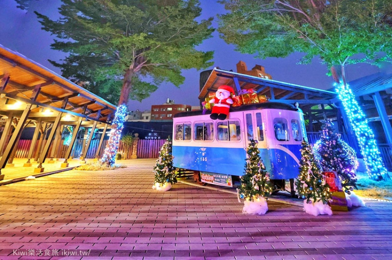 戶羽機關車園區｜彰化鐵道文化.鐵道故事館，聖誕嘉年華從彰化火車站到跨站天橋，彰化夜景好美！