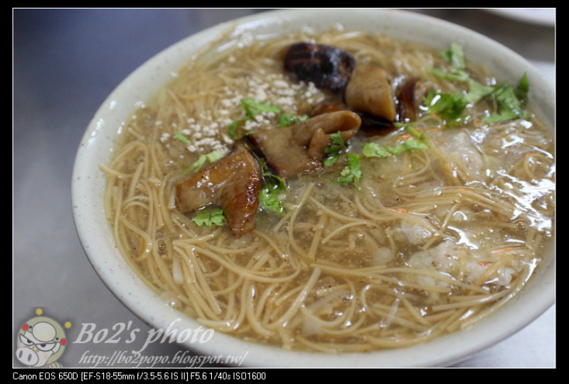 
台南.白河-廟口餡餅大腸蚵仔麵線(食尚玩家報導)
