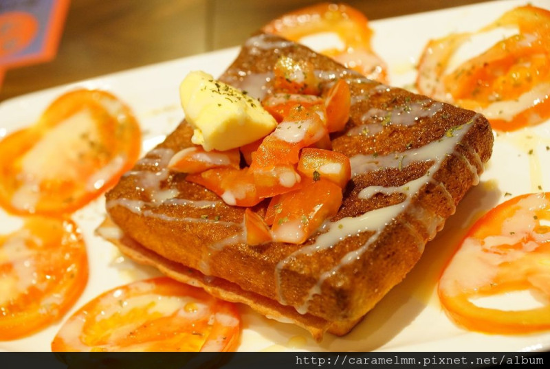 【台北大安】徠一咖啡 台北港式茶餐廳 鹹甜黃金流心起司西多士 淚流滿面的美味！即興無菜單也好吃 相機複合式餐廳 信義安和捷運/仁愛路
