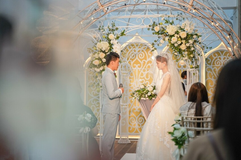 高雄婚宴推薦｜高雄戶外婚禮池畔旁超浪漫漢來閣/一站式婚禮服務/漢來宴會廳 婚禮嘉年華