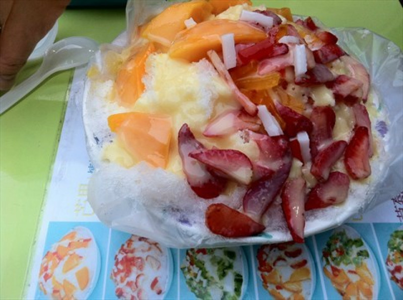  承承冰館-松山饒河街很有視覺的一味! 